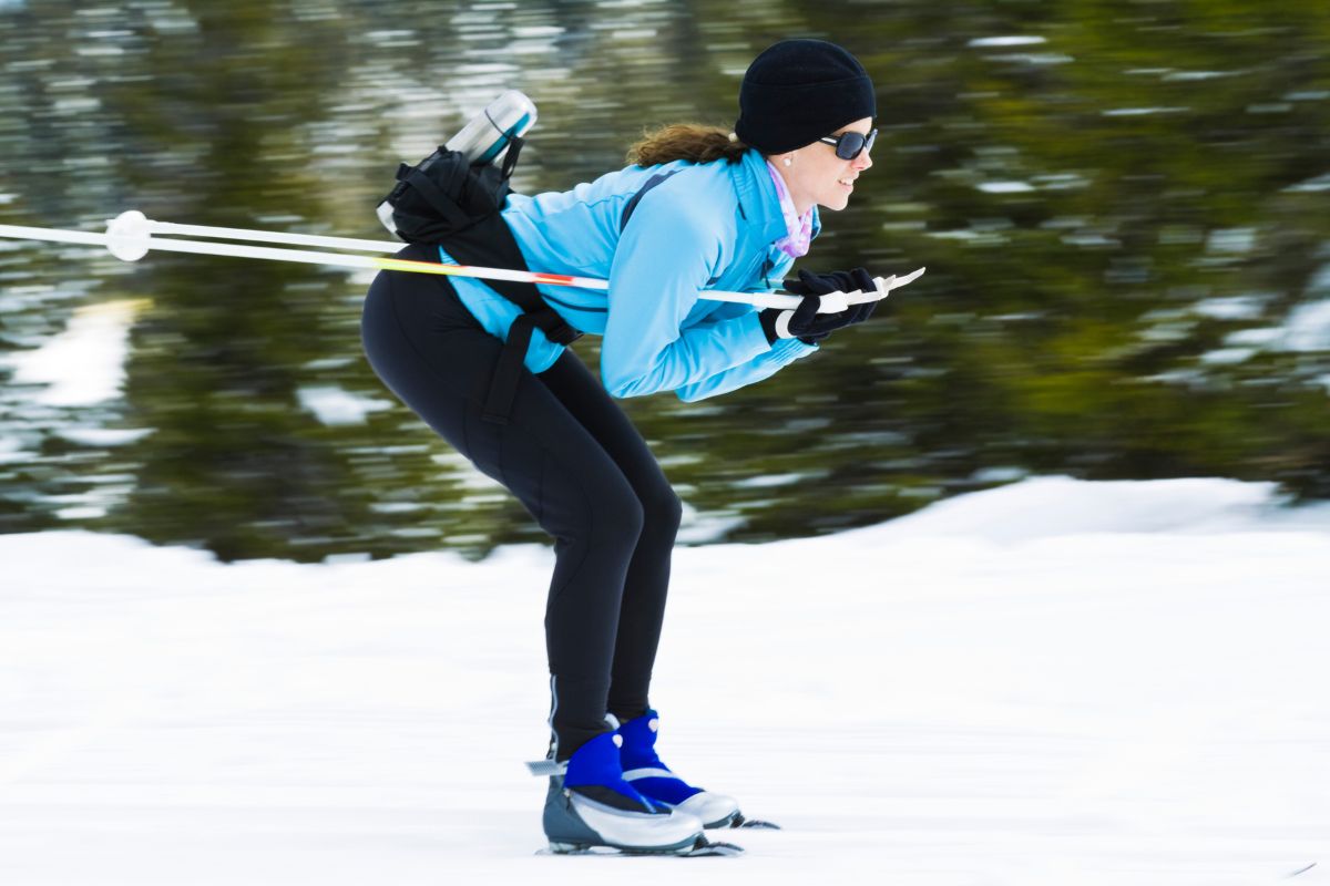 Exercices de fitness pour une préparation optimale avant de partir skier cet hiver.